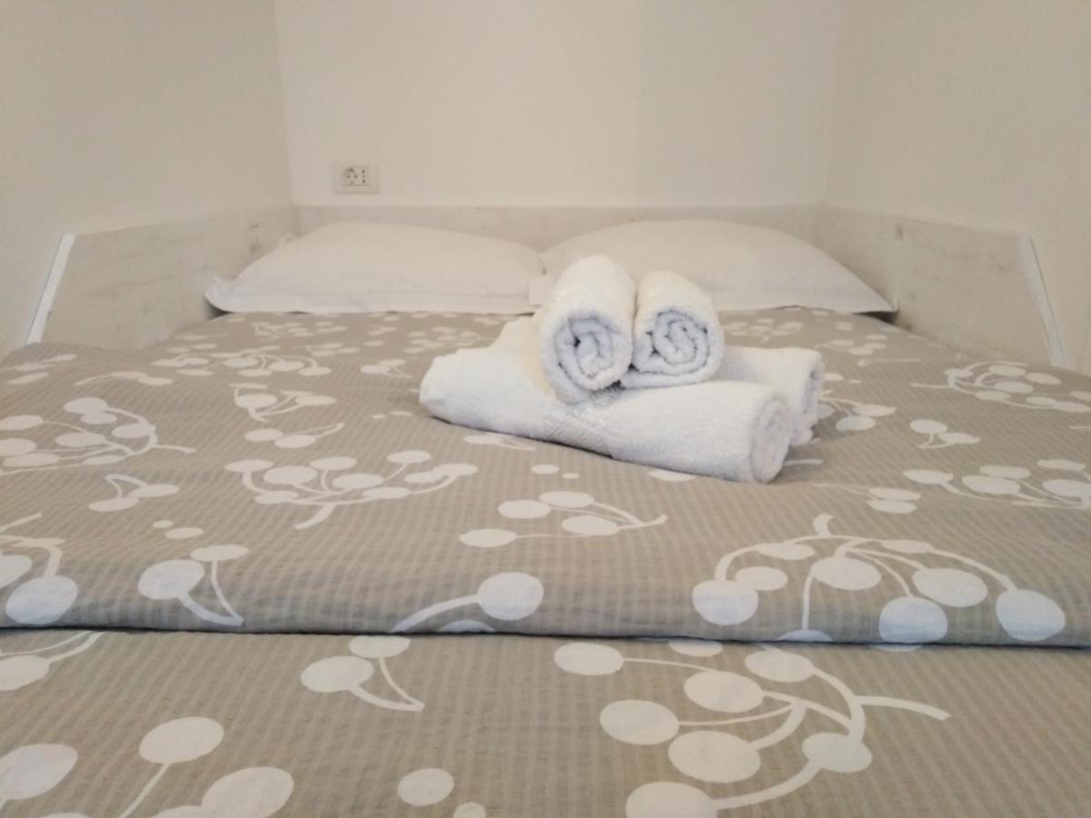 The Bungalow Brasov Bagian luar foto